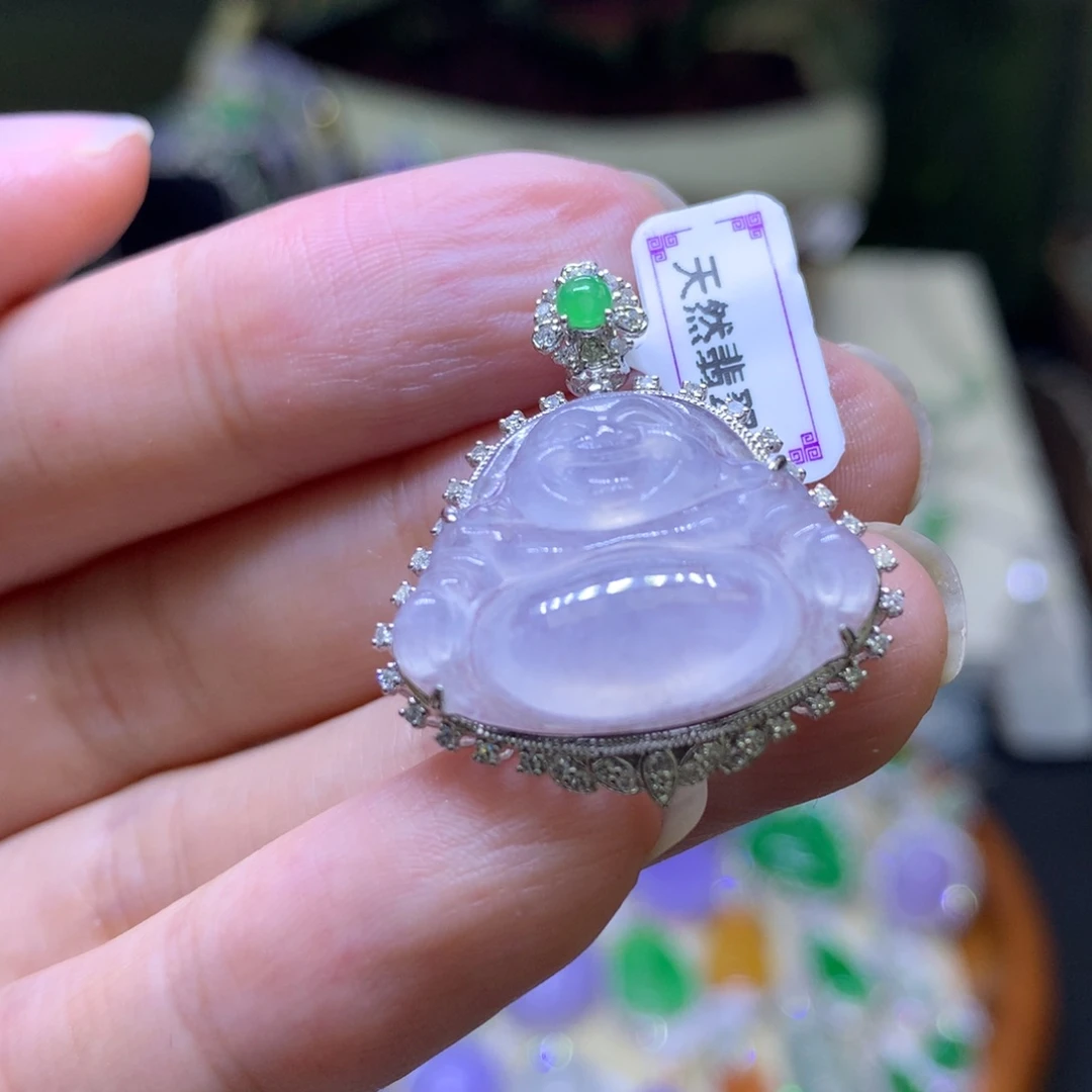 颈饰18K金镶嵌翡翠