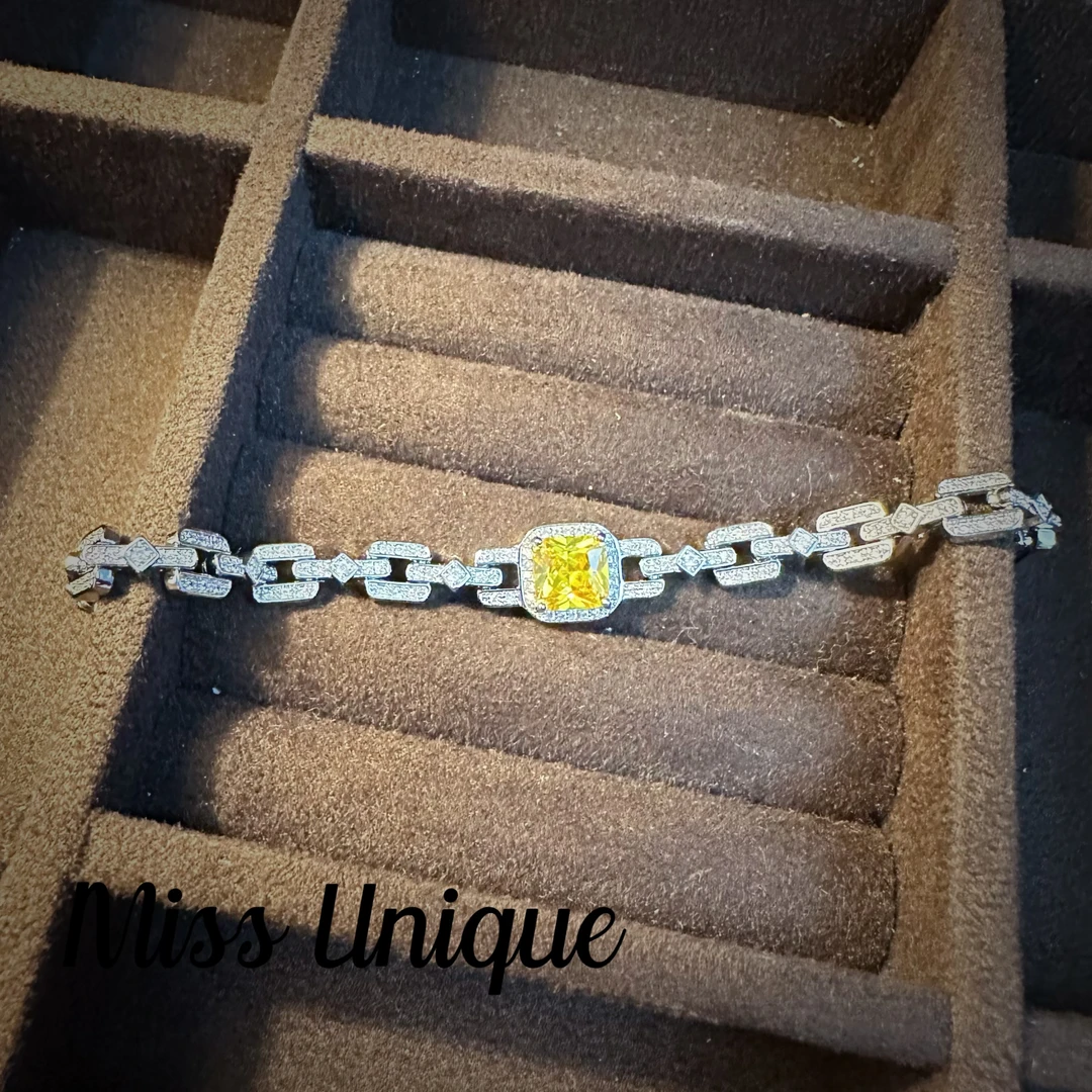 D5017黄色方糖锁字手链