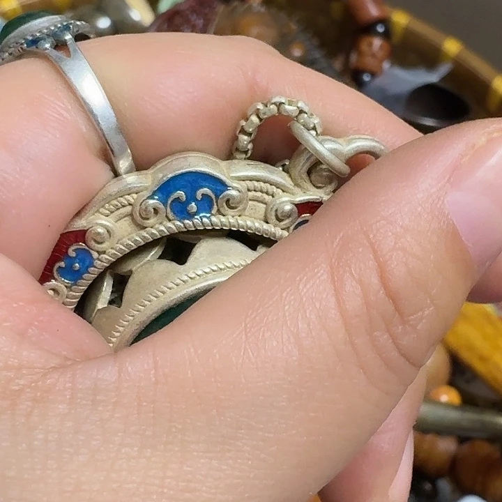 白***兵黄铜工艺品手串制作技艺