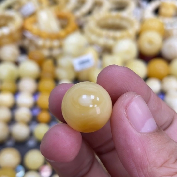 蜜蜡未镶嵌裸石16.5mm