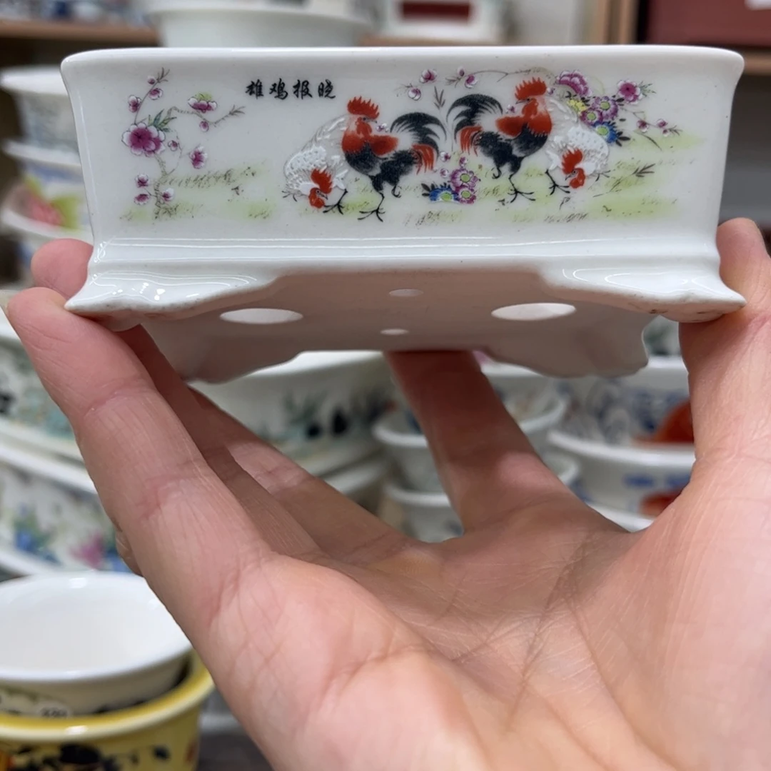 内直径8.8-6.6-2.5微瑕一只花盆