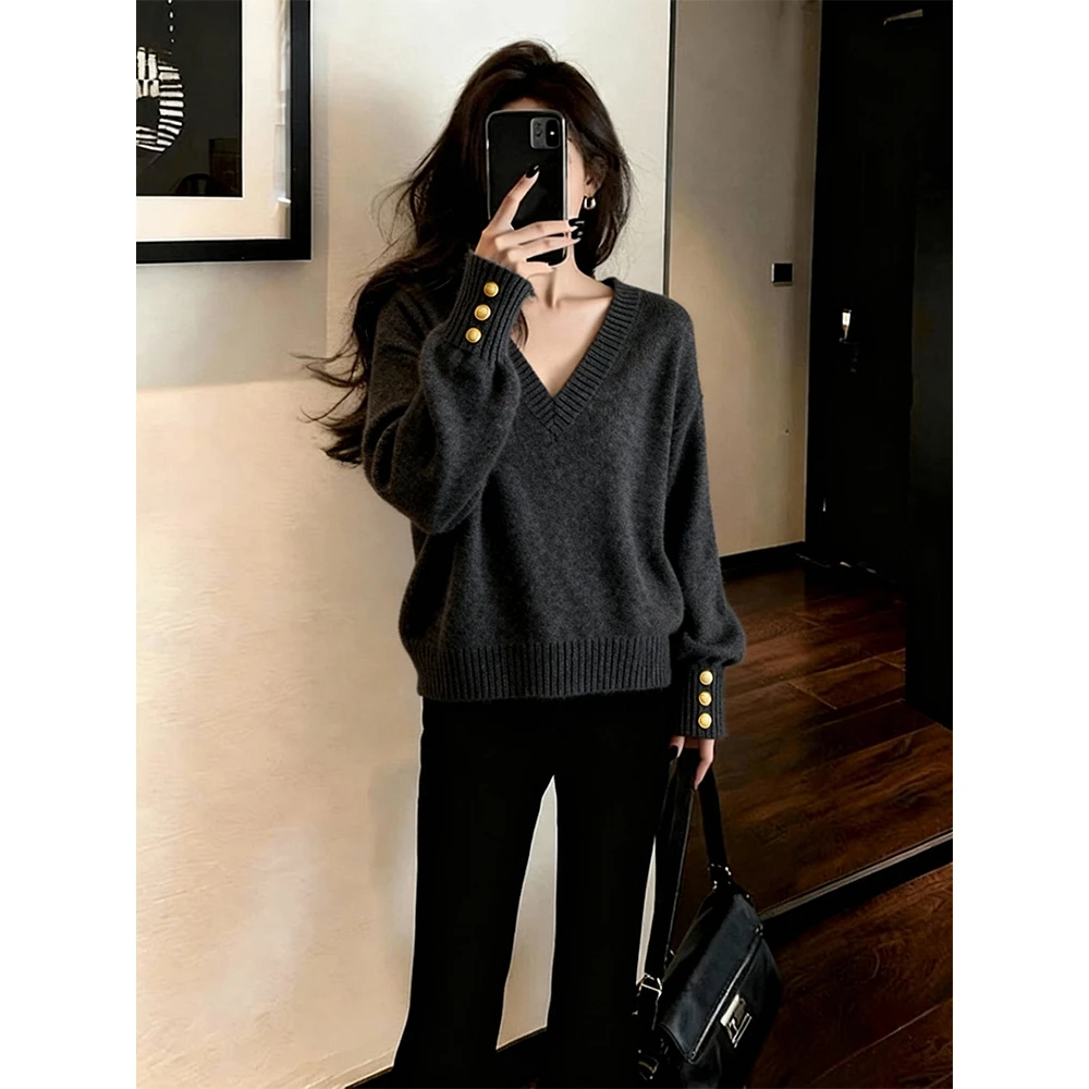 时尚慵懒感v领长袖针织衫女秋冬爆款内搭小香风时尚软糯毛衣打底