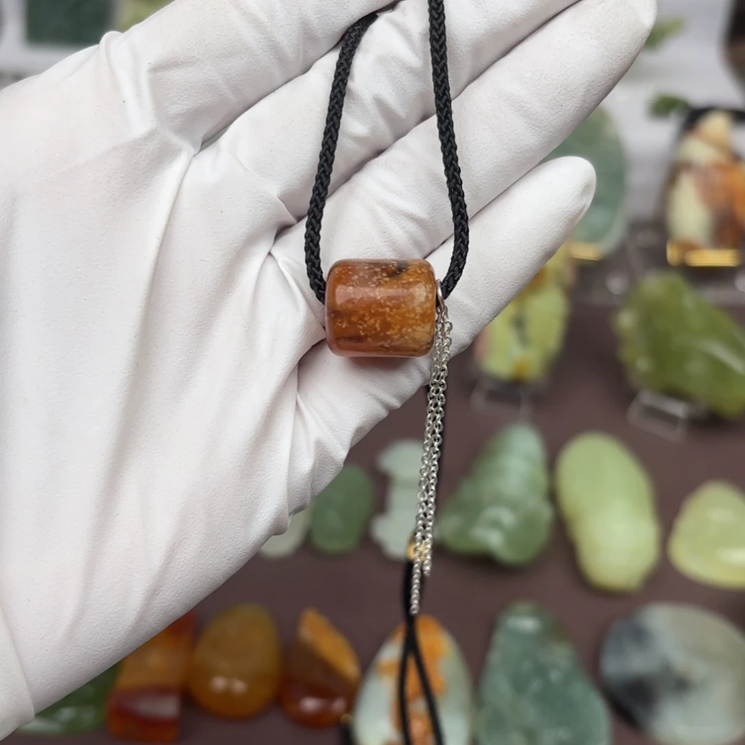 蛇纹石玉颈饰未镶嵌