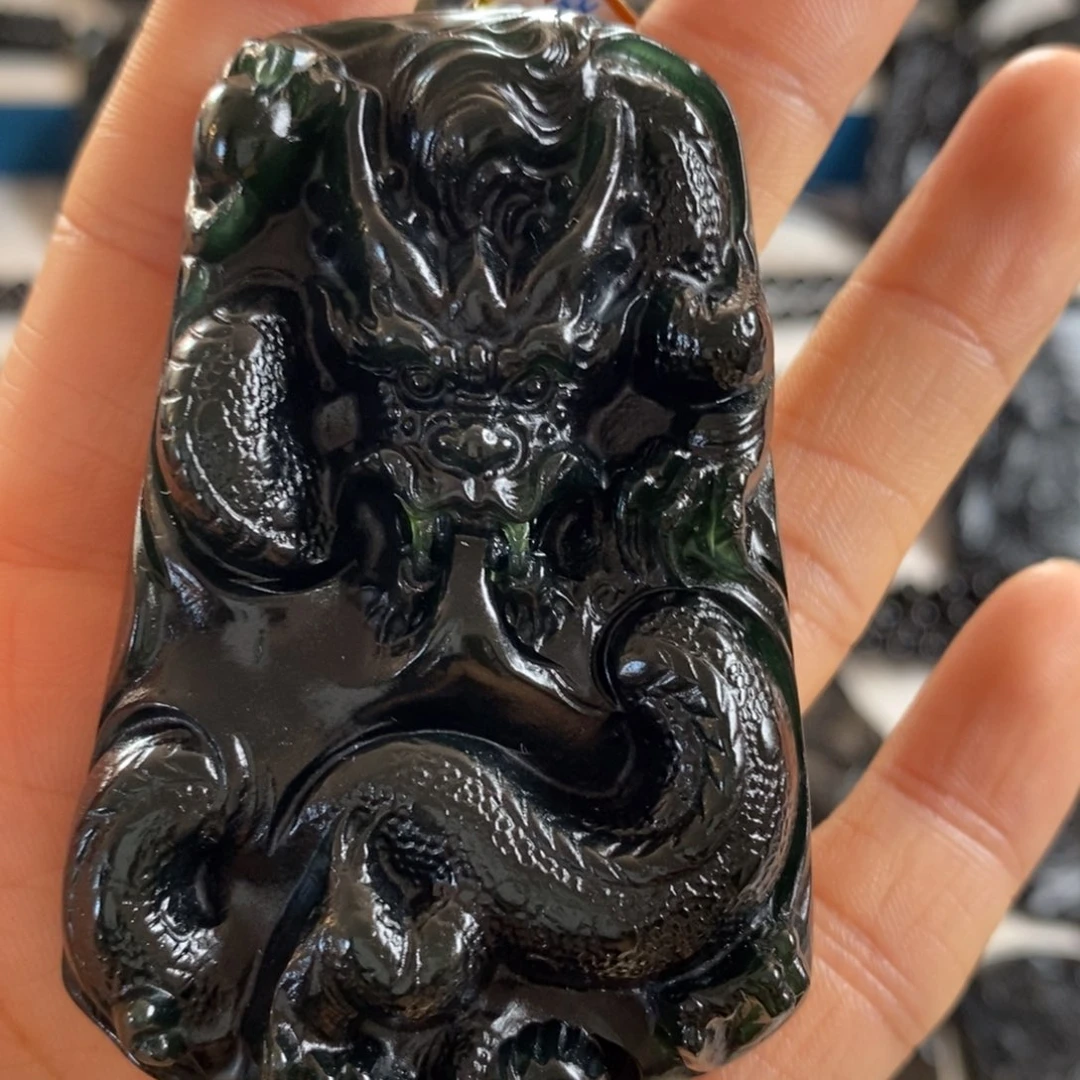 一***一未镶嵌蛇纹石玉吊坠