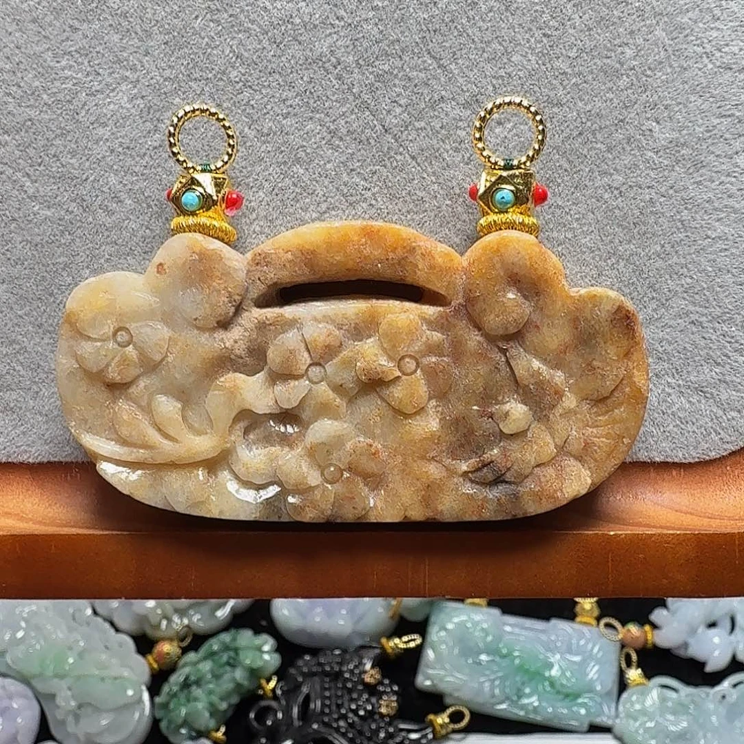 吊坠(赠链)未镶嵌翡翠