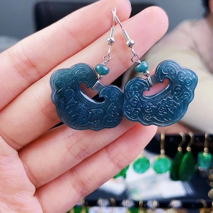 翡翠耳饰未镶嵌饰品