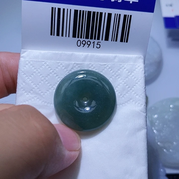 翡翠未镶嵌颈饰天光墟翡翠市场现金代购