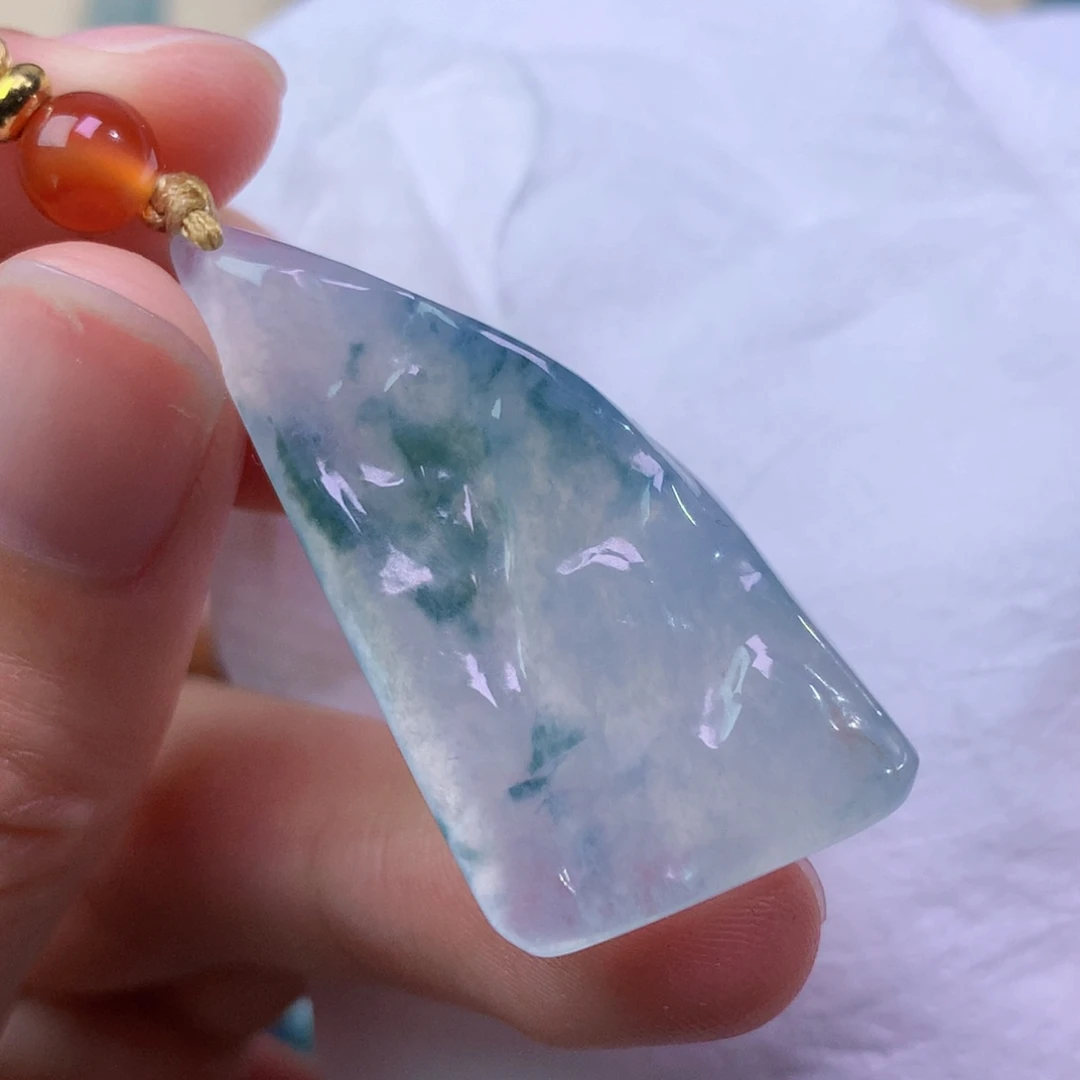 翡翠未镶嵌吊坠(赠链) 5893