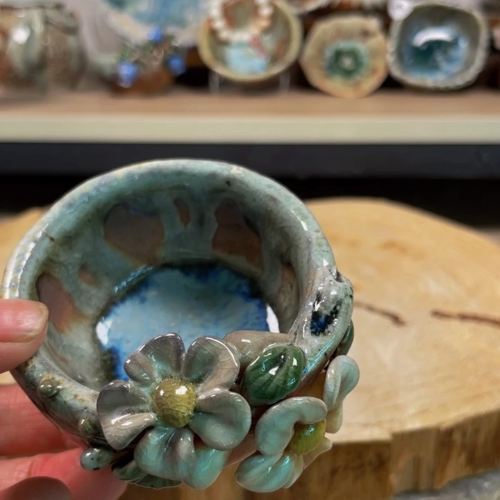 瓷片我们的确是一个很好的朋友，