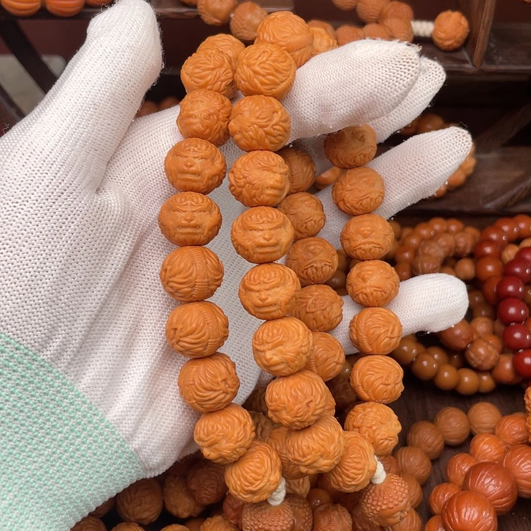 用***2猴头核桃吊坠手持