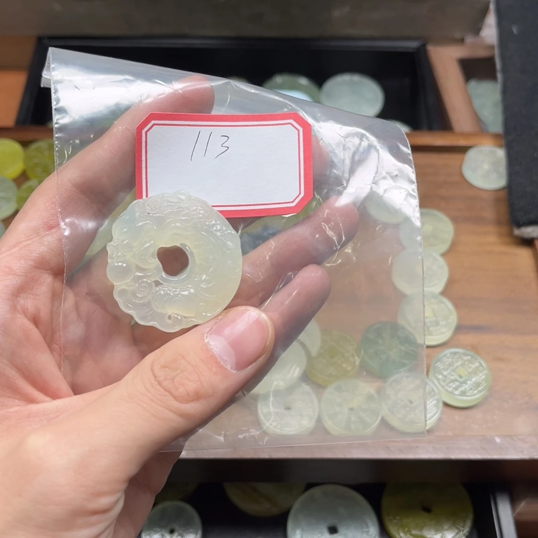 蛇纹石玉颈饰合金核**好