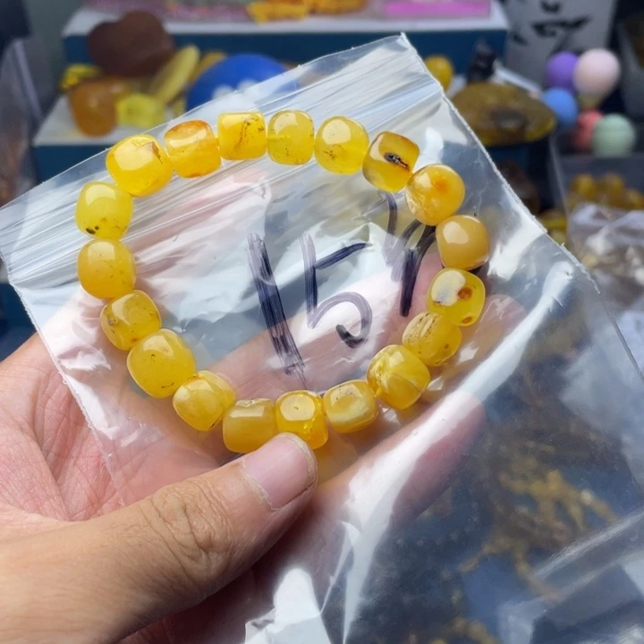 未镶嵌琥珀珠宝奇石