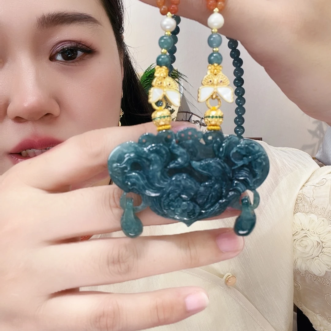 翡翠合金吊坠(赠链)国风