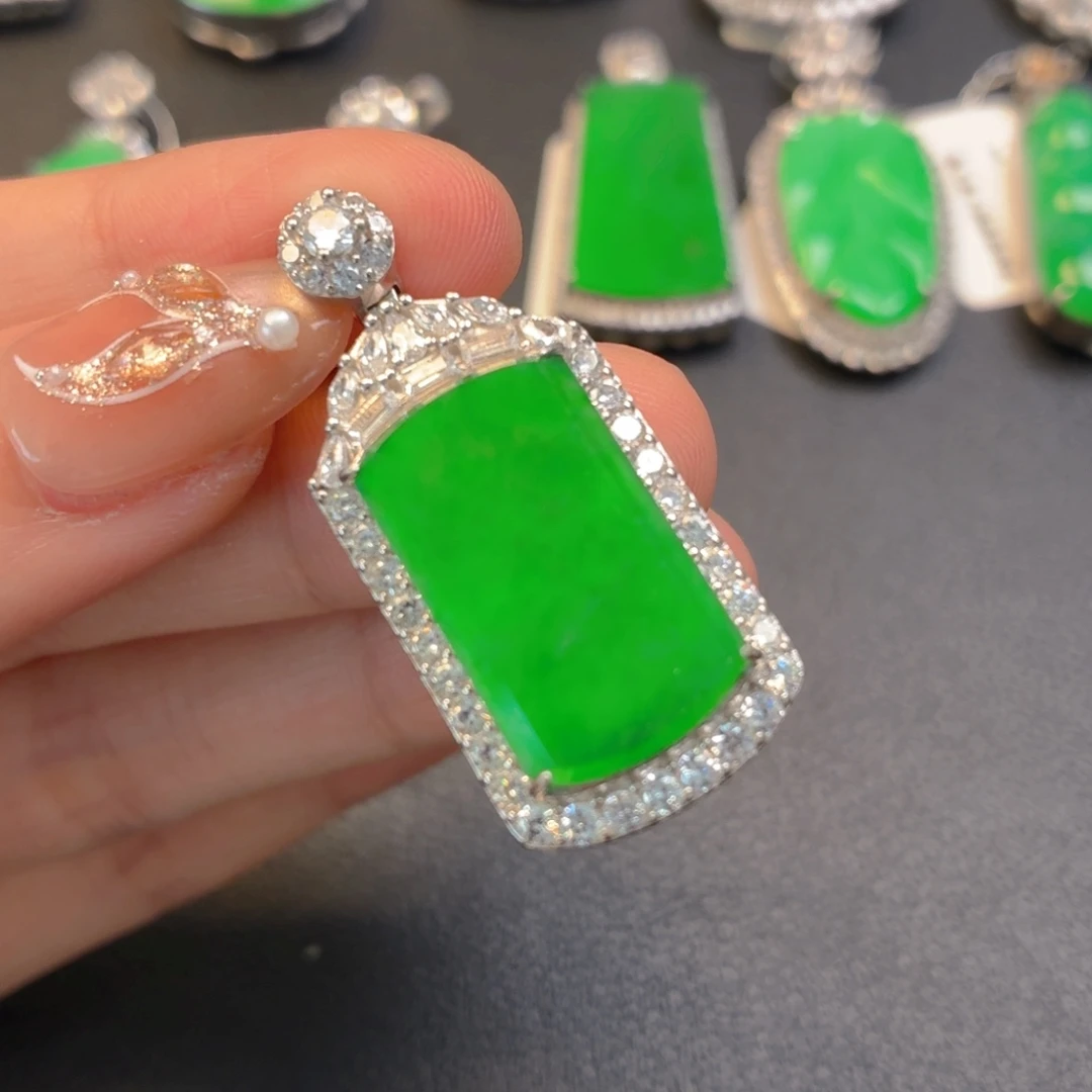 翡翠银S925镶嵌颈饰