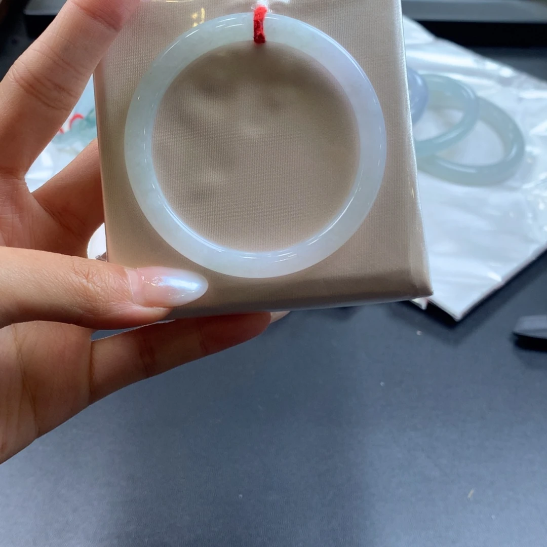 翡翠未镶嵌手镯54圈口