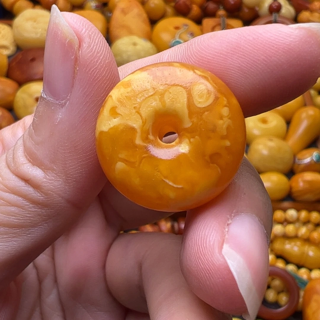 琥珀未镶嵌珠宝奇石22