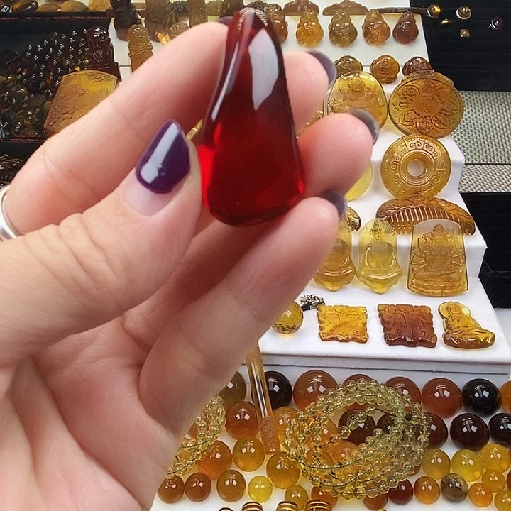 琥珀未镶嵌吊坠(不含链)天然缅甸琥珀血珀玻璃底净水