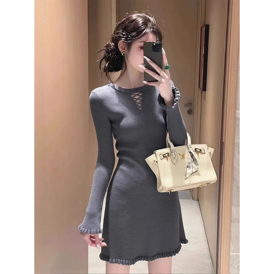 气质针织长袖连衣裙秋冬2025新款修身收腰显瘦内搭打底包臀短裙子