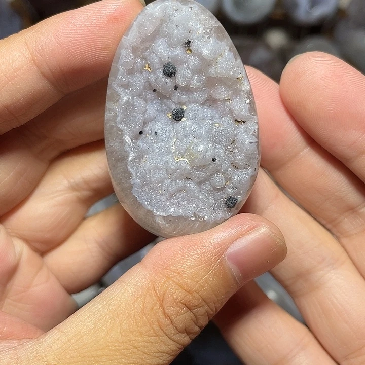 未镶嵌水晶大型摆件（非配饰）