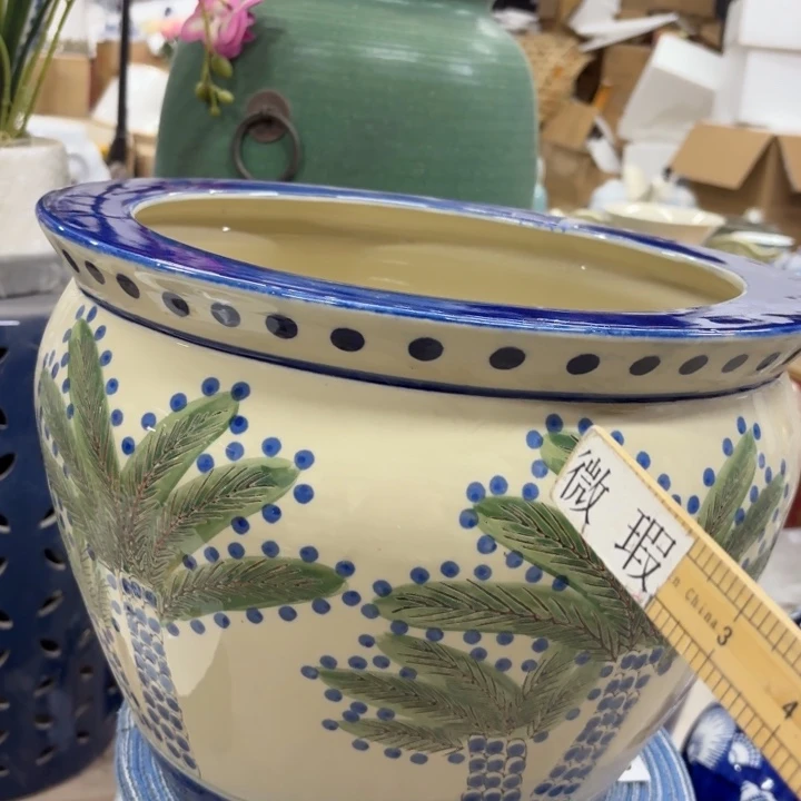 微瑕青花瓷器值得购买