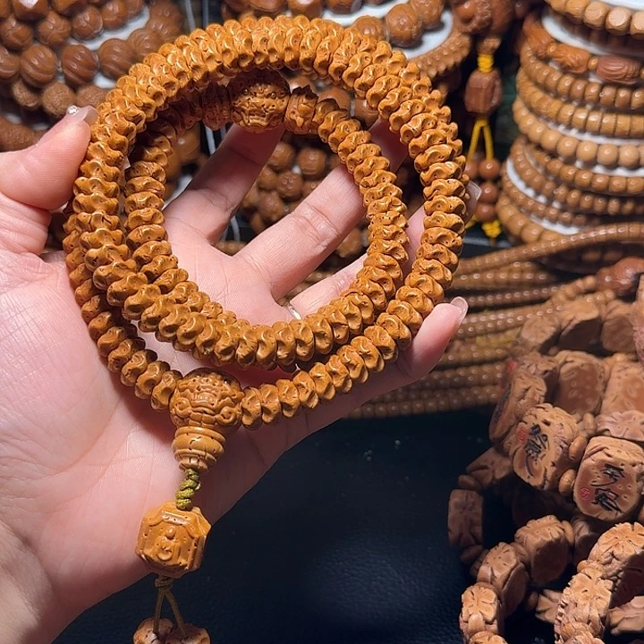 手串桃核龙骨脖挂