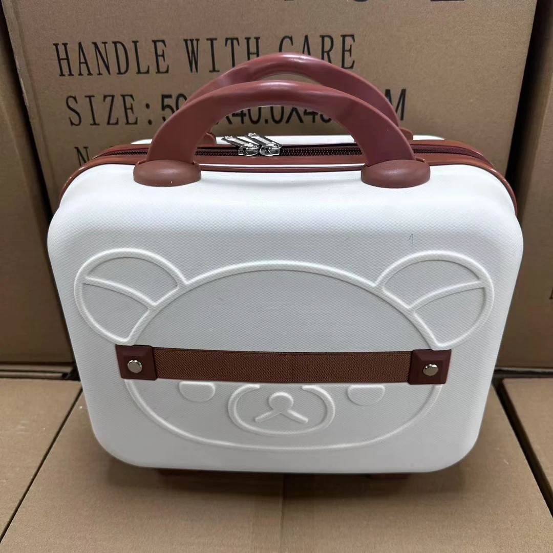 qg小熊化妆包颜色随机