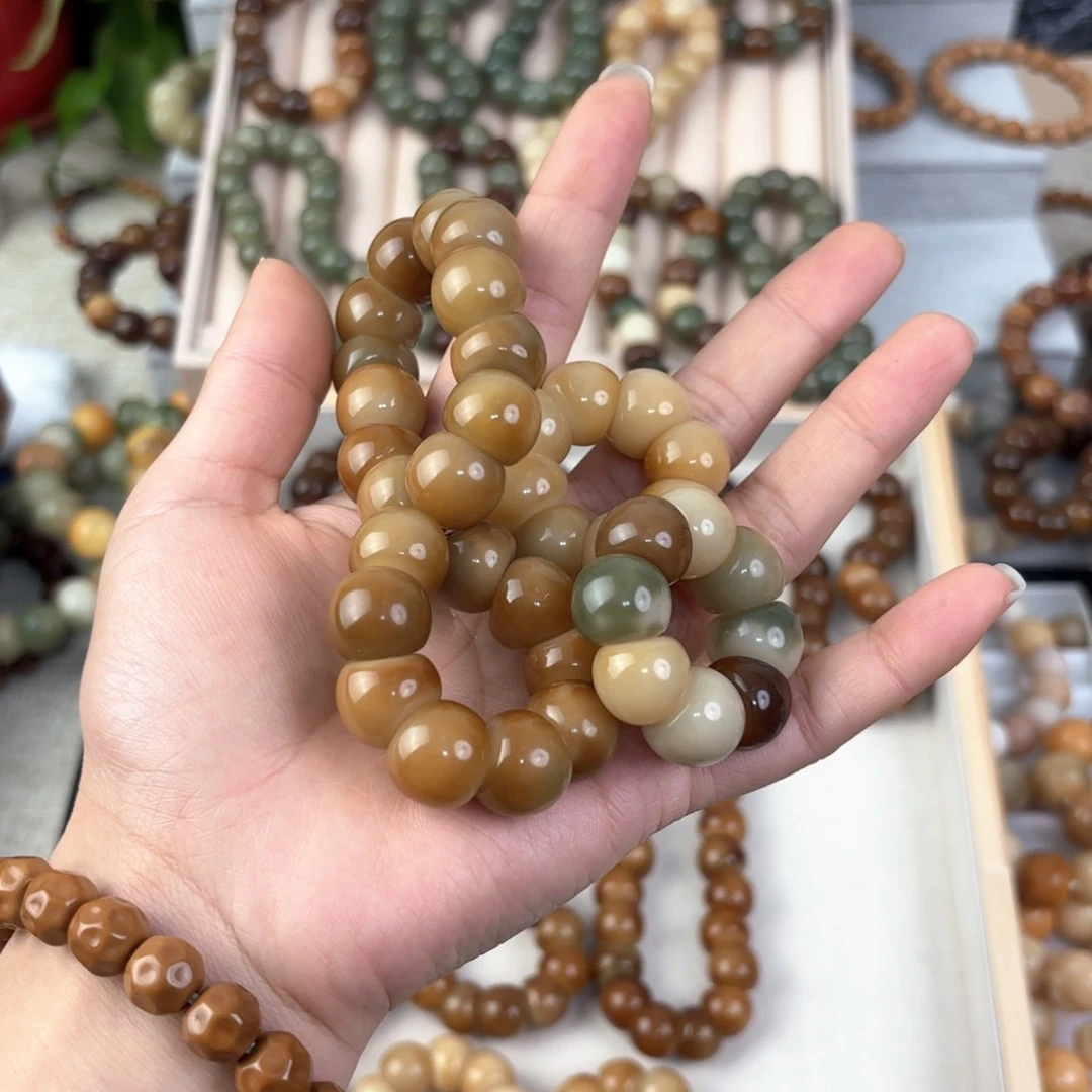 白玉菩提吊坠I*.大肠+手捻