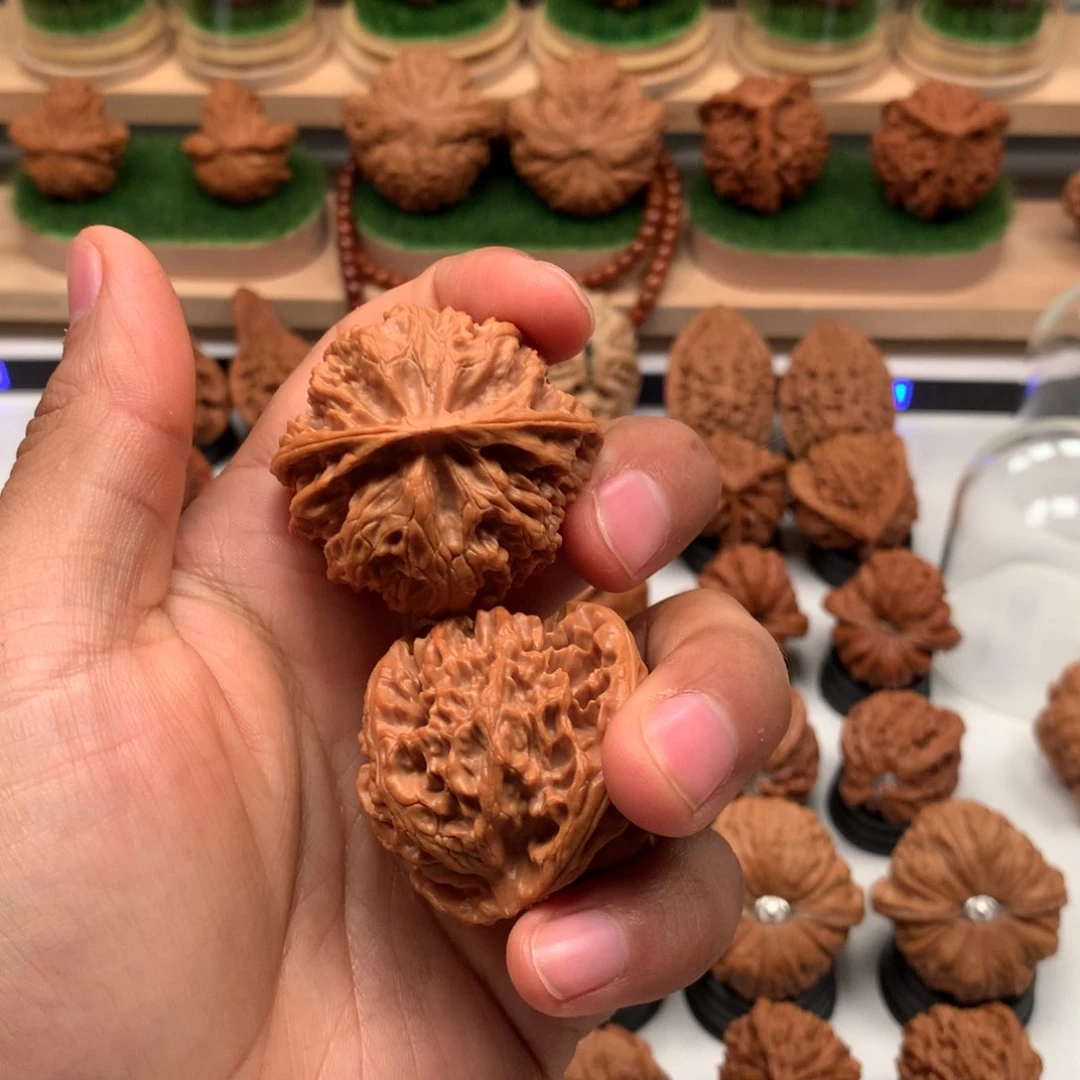 【闪购商品】吊坠文玩核桃龙****居隐隐约约