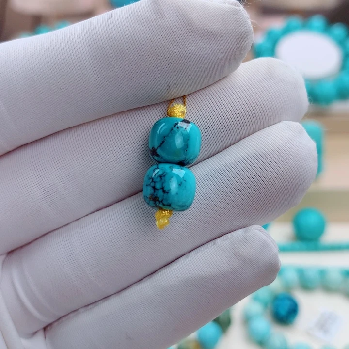 绿松石未镶嵌挂件