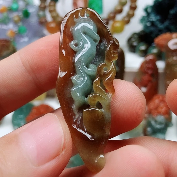 颈饰未镶嵌翡翠翡翠