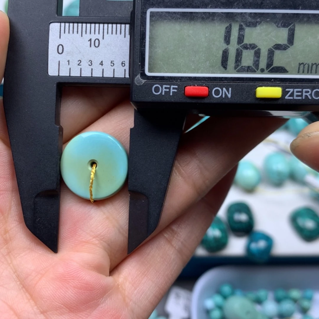 【闪购商品】未镶嵌绿松石珠宝奇石