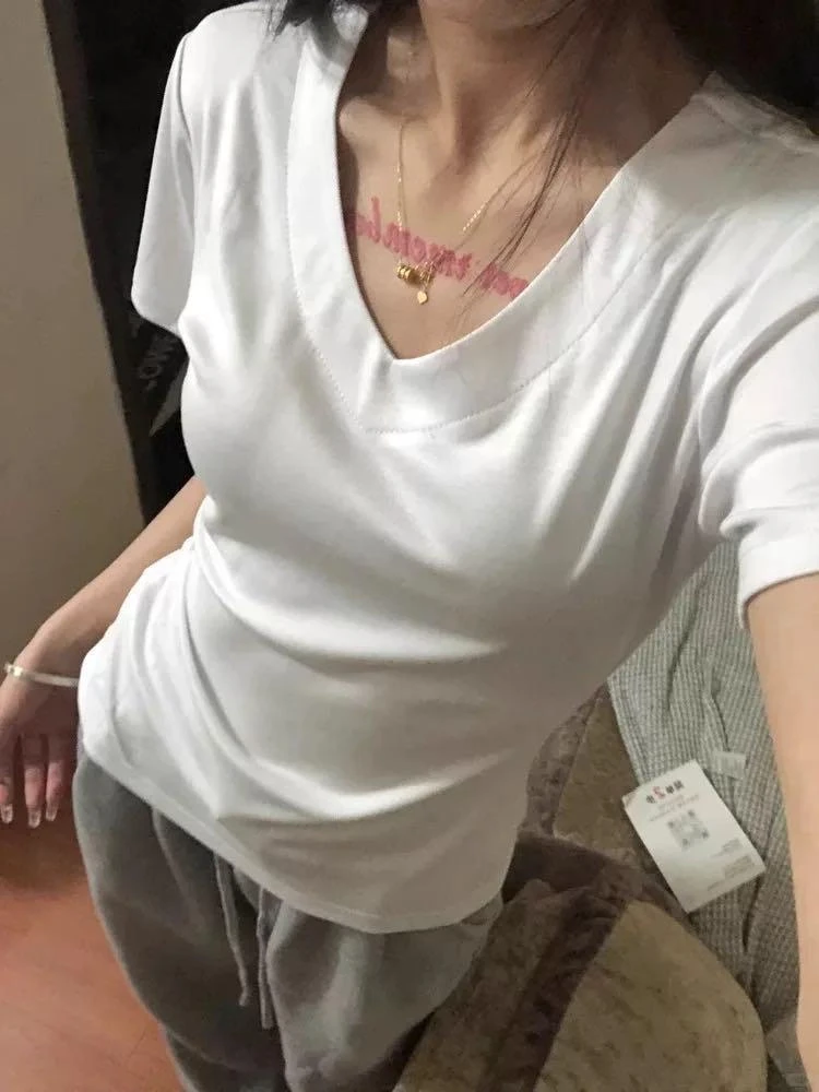 金马严选(紫皇冠)新款小V领打底短袖显瘦上衣A035