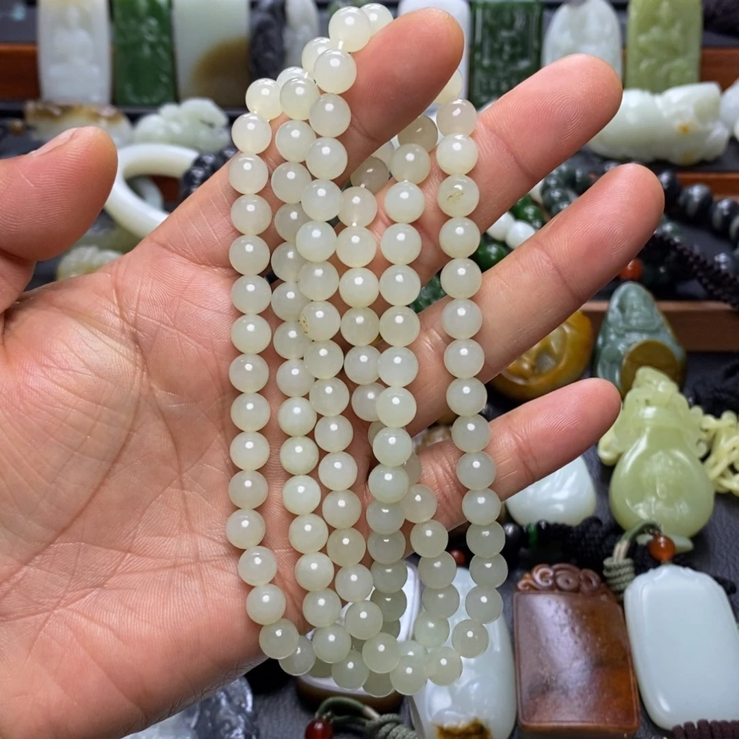 颈饰未镶嵌和田玉