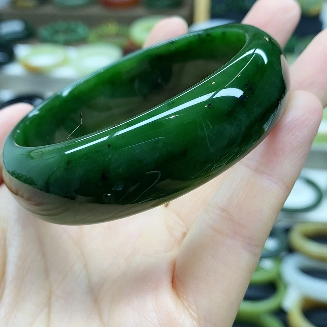 【闪购商品】未镶嵌手镯和田玉（碧玉）