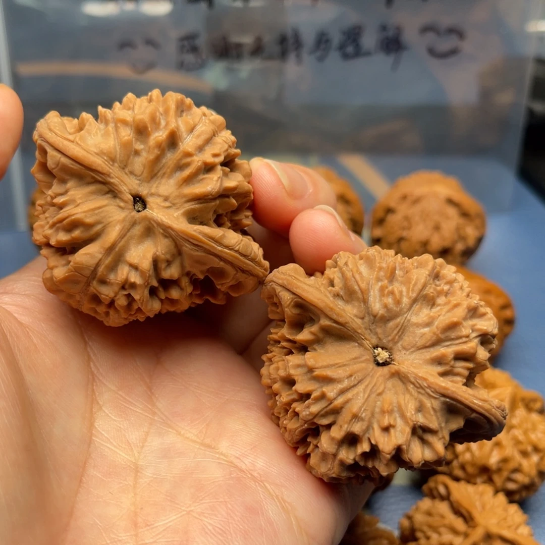 莫***北吊坠文玩核桃官帽