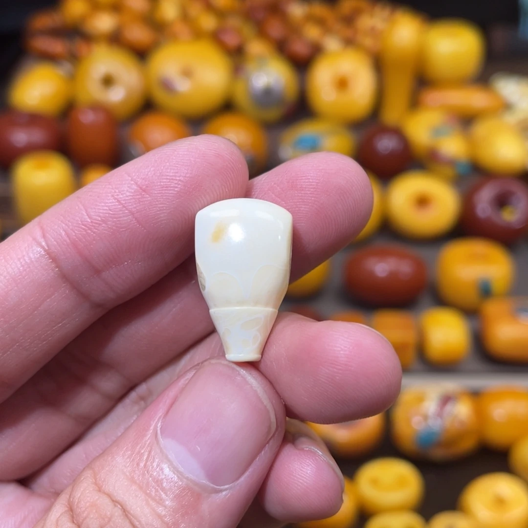 蜜蜡未镶嵌裸石直径12