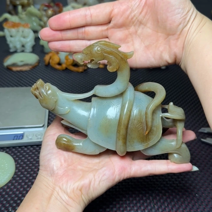 未镶嵌和田玉摆件
