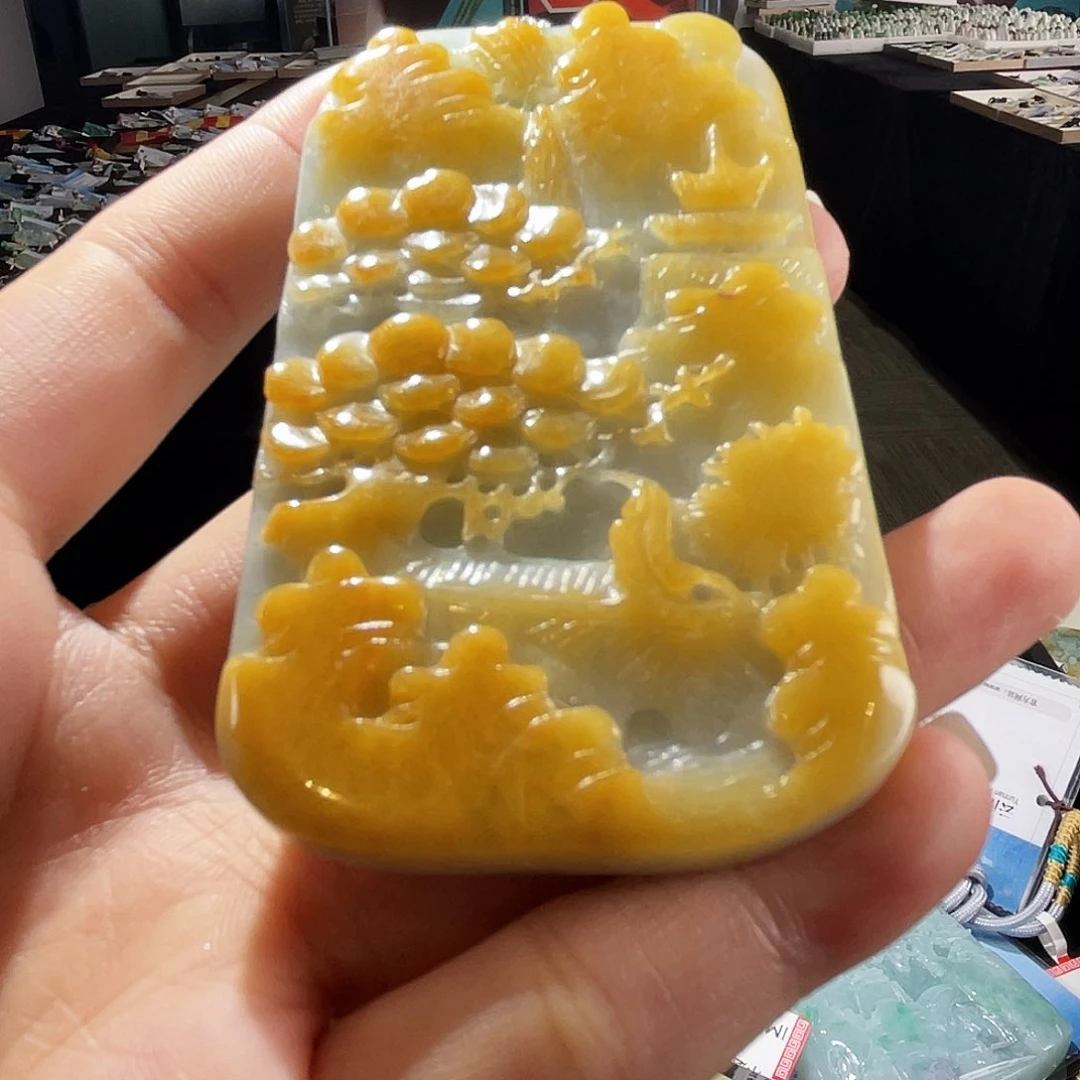 颈饰未镶嵌翡翠一