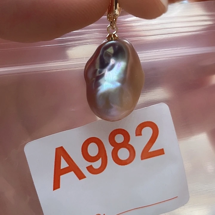 未镶嵌天然珍珠。  漏 漏 漏淡水珍珠