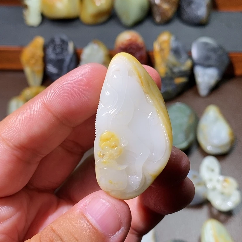 【闪购商品】和田玉未镶嵌颈饰千***行