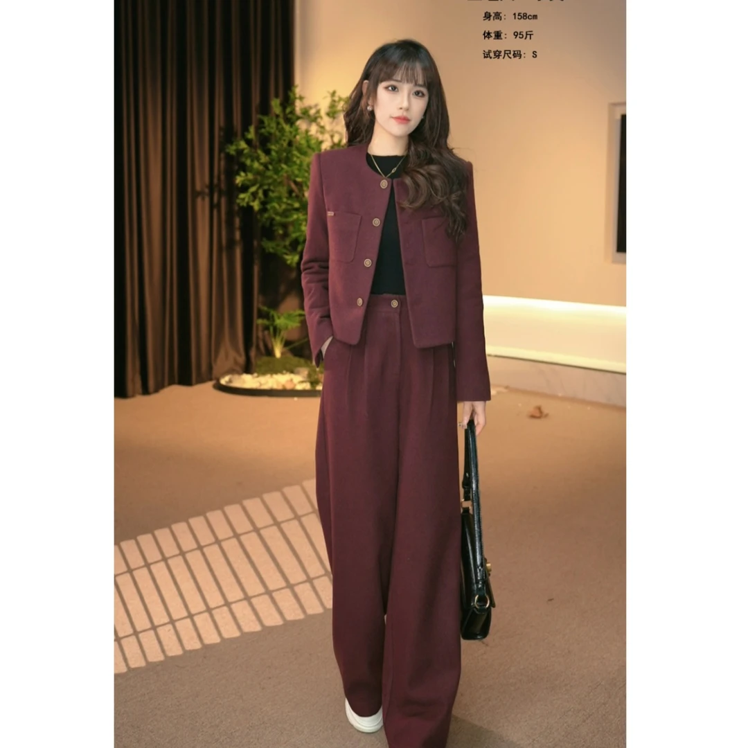 Xi 0395小香风羽绒套装2024秋冬高级感显瘦羽绒外套+直筒裤女