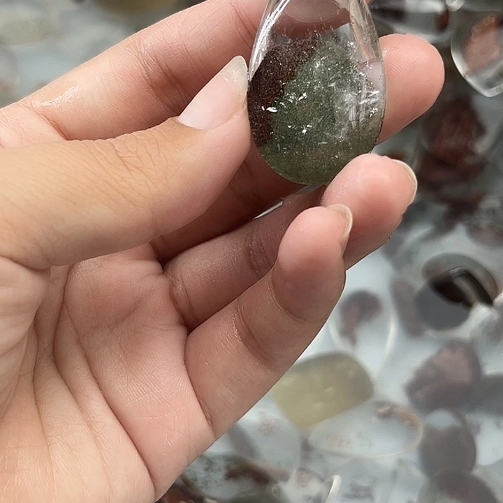 每***人未镶嵌吊坠(赠链)水晶