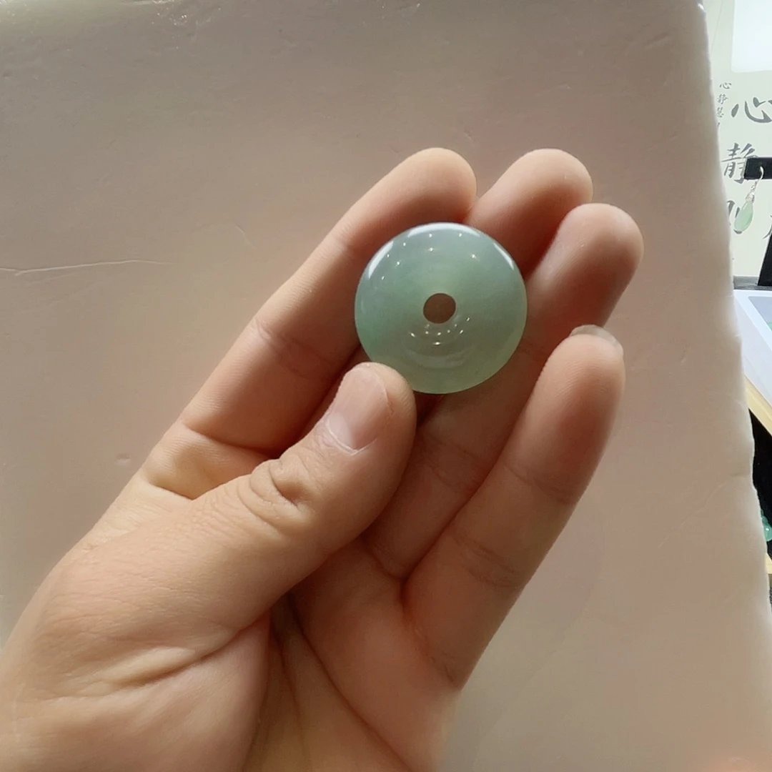 石英质玉颈饰未镶嵌