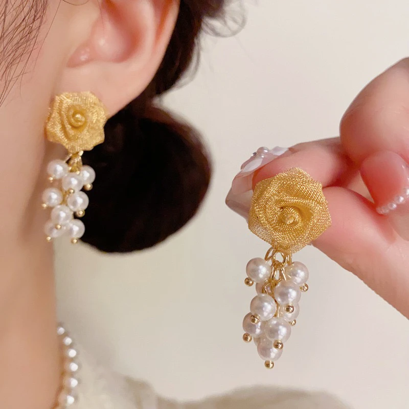 铜合金耳饰 夏季新款气质时尚小清新网纱玫瑰花珠珠流苏耳坠轻奢