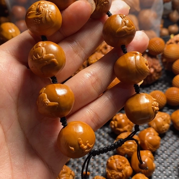 橄榄核吊坠热**友无相佛