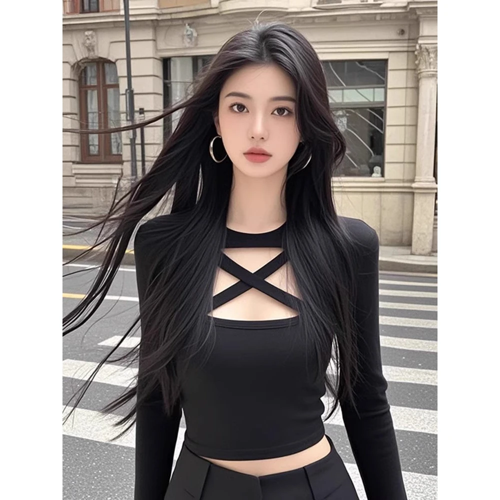 秋冬纯欲甜辣妹黑色镂空打底衫女设计感修身长袖t恤绝美短款上衣