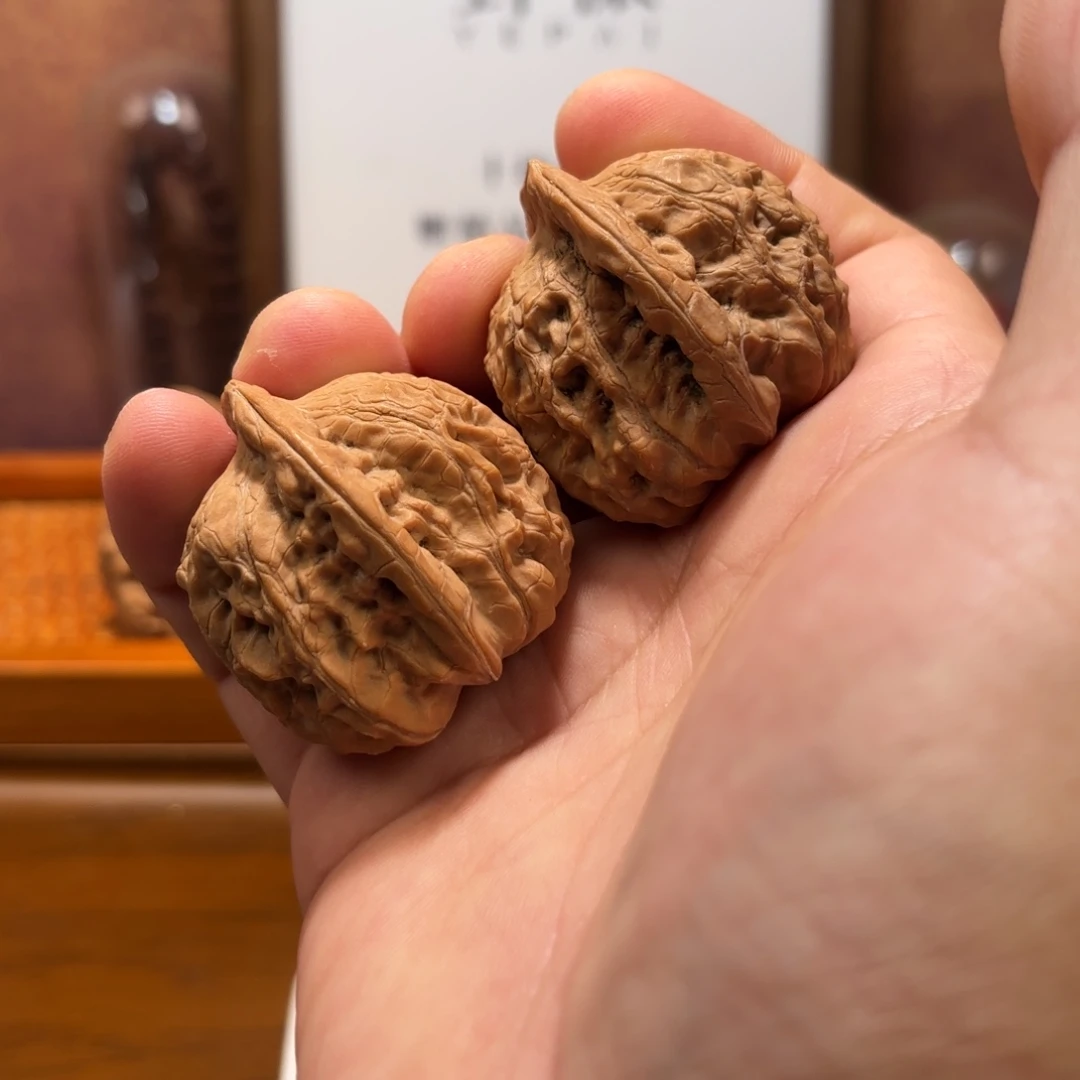 文玩核桃吊坠赤龙鸡心Q6131