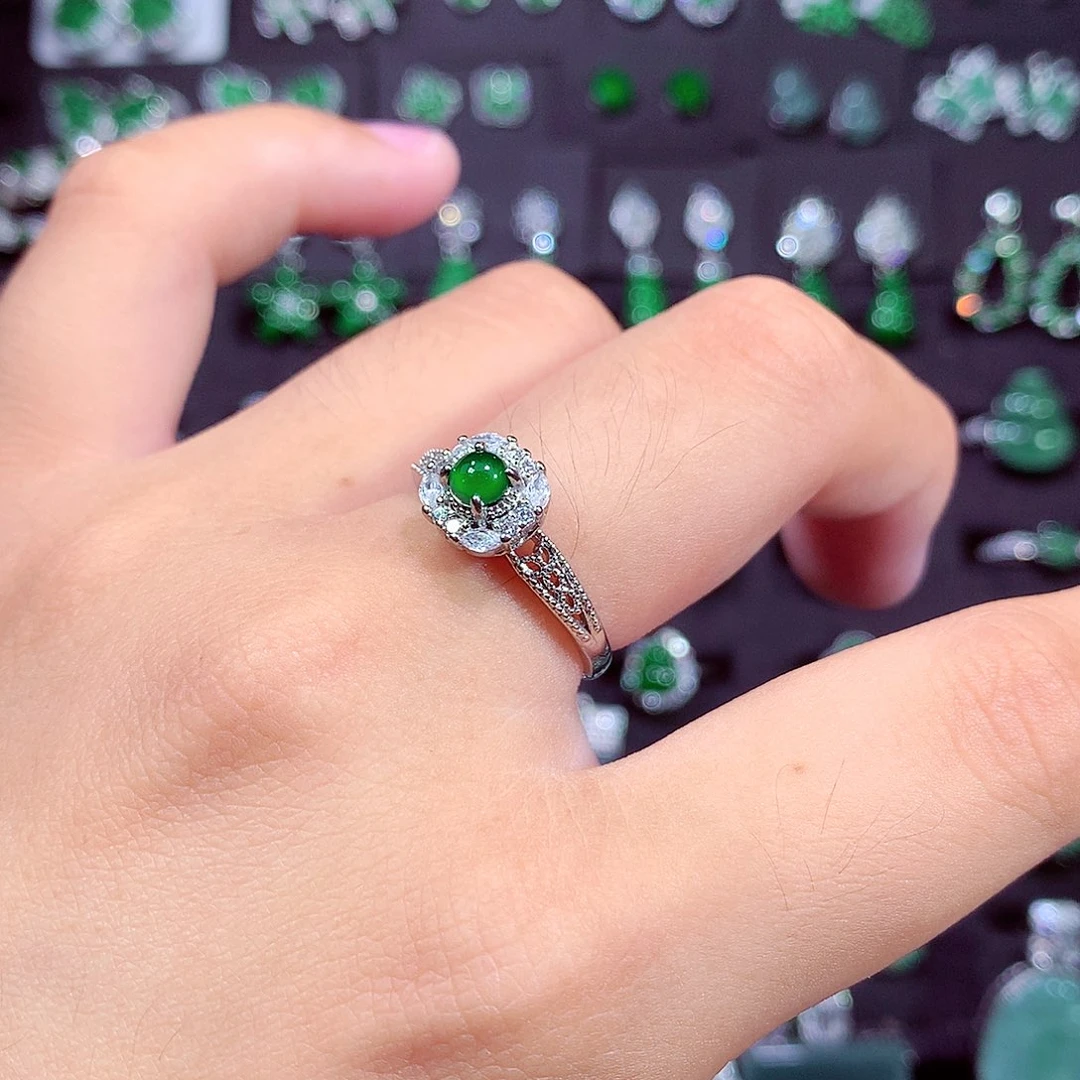 颈饰未镶嵌翡翠天然