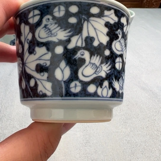 明续幽蓝，蓝底满池娇小可乐杯