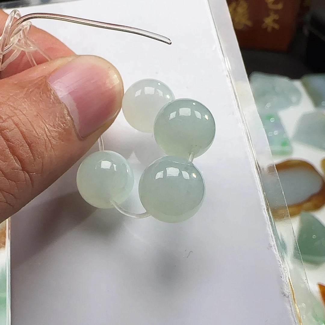 定制翡翠未镶嵌翡翠300一个